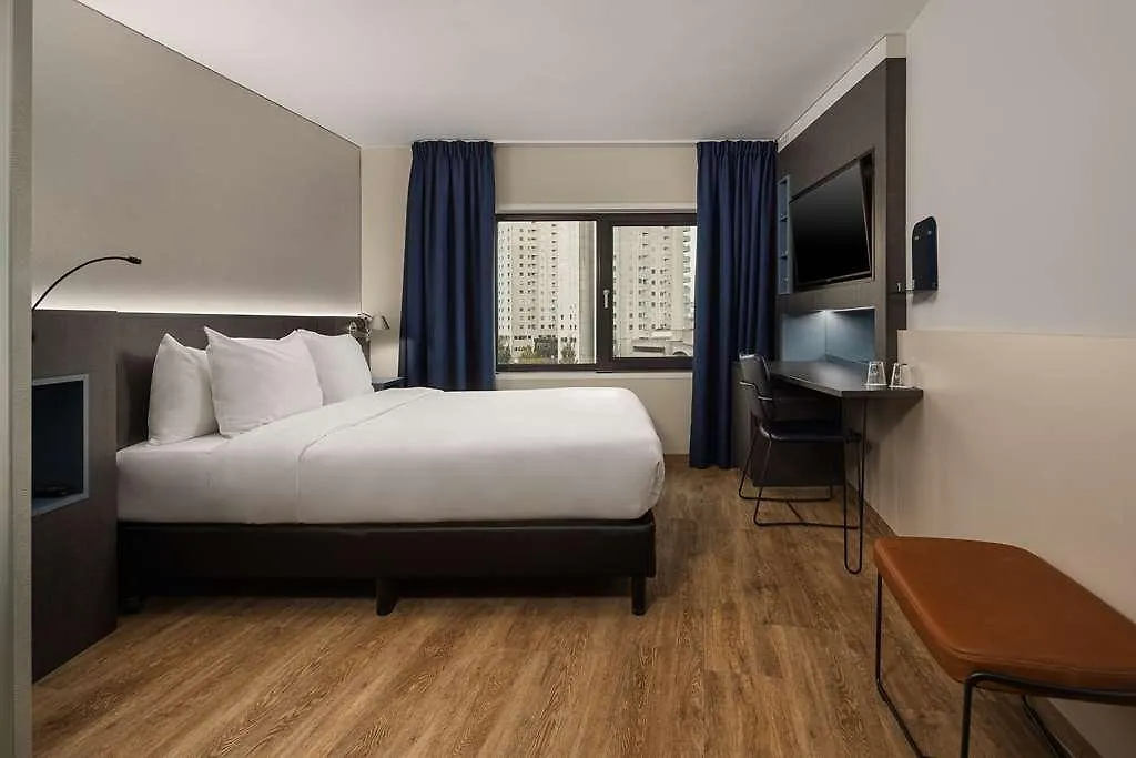 Doubletree By Hilton Rotterdam Centre Hotel